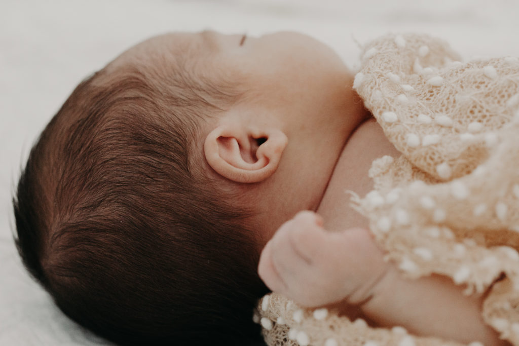 Photographe Istres Nouveau-né Bébé Maternité Camille Lefevre